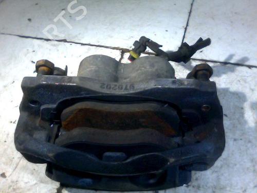 Venstre bremsekaliber foran IVECO DAILY VI Platform/Chassis 35S16, 35C16, 40C16, 42S16, 50C16, 60C16, 65C16, 70C16 | BP29473144M105 