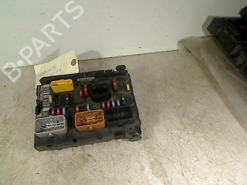 Used Fuse box PEUGEOT 207 (WA_, WC_) 1.4 HDi (68 hp) 26074424