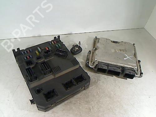 Used Engine control unit (ECU) PEUGEOT 206 Hatchback (2A/C) 2.0 HDI 90 (90 hp) 26063480