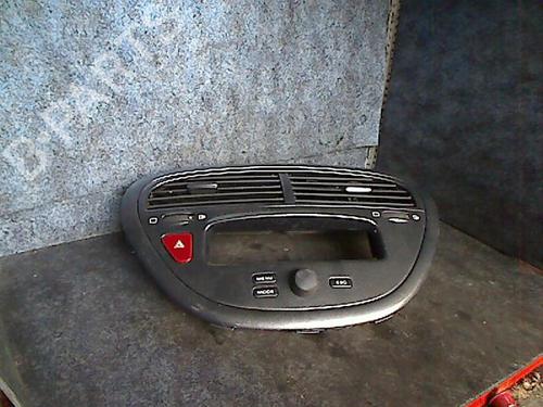 Used Middle console PEUGEOT 607 (9D, 9U) 2.2 16V (158 hp) 26110444