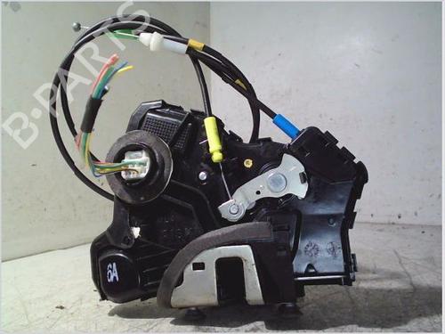 Used Front left lock TOYOTA AURIS (_E15_) 1.4 D-4D (NDE150_, NDE150R) (90 hp) 26114998