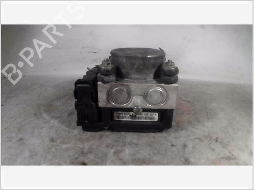 Used ABS pump RENAULT CLIO III (BR0/1, CR0/1) 1.5 dCi (BR17, CR17) (86 hp) 26100183