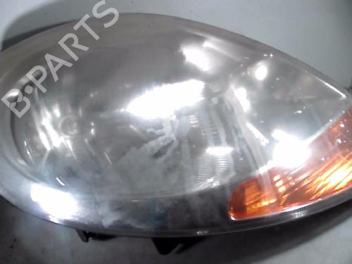 Used Right headlight RENAULT TRAFIC II Van (FL) 1.9 dCi 100 (FL0C) (101 hp) 26092871