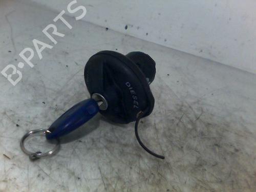 Used Fuel cap FIAT MULTIPLA (186_) 1.9 JTD (186AXE1A) (120 hp) 30765518