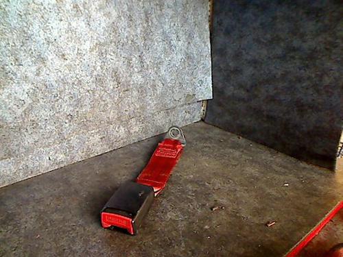 Used Seat buckle PEUGEOT 306 Hatchback (7A, 7C, N3, N5) 1.6 (89 hp) 26058391