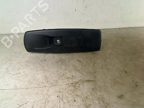 Used Switch RENAULT MEGANE III Hatchback (BZ0/1_, B3_) 1.5 dCi (BZ09, BZ0D, BZ1W, BZ29, BZ14) (110 hp) 26067592