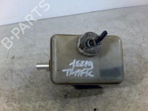 Used Brake master cylinder RENAULT TRAFIC Van (T_, P_, V_) 2.1 D (58 hp) 26086469