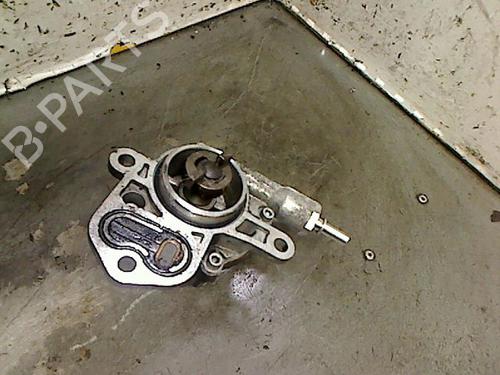 Used Vacuum pump PEUGEOT 206 Hatchback (2A/C) 2.0 HDI 90 (90 hp) 26100658