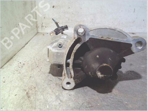 Motor de arranque Motor de arranque PEUGEOT 206+ (2L_, 2M_) 1.4 i (2LKFWA, 2MKFWA) (75 hp) 33820472 33820472