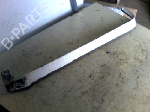 Used Grille VOLVO 440 (445) 1.7 (87 hp) 29815556