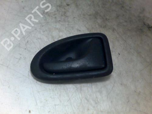 Used Front right interior door handle RENAULT MEGANE I (BA0/1_) 1.9 dCi (BA05, BA1F) (102 hp) 26072799