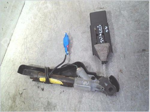 Used Front left belt tensioner Front left belt tensioner 37446569 37446569