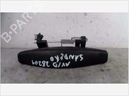 Used Front right exterior door handle DACIA SANDERO 1.4 MPI LPG (72 hp) 26098931