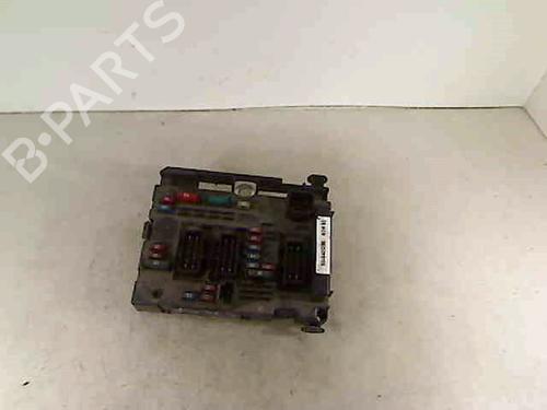 Used Fuse box PEUGEOT 307 (3A/C) 2.0 HDi 110 (107 hp) 26067371