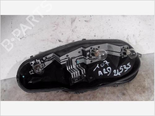 Used Right taillight PEUGEOT 107 (PM_, PN_) 1.0 (68 hp) 26098046