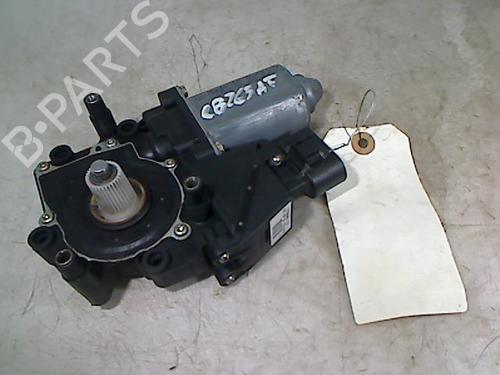 Alzavetro anteriore sinistro AUDI A4 B5 (8D2) 1.9 TDI (110 hp) 30665132