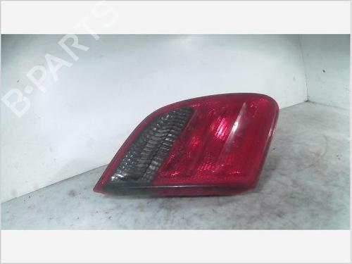 Venstre baklys, luke MERCEDES-BENZ E-CLASS (W210) E 320 CDI (210.026) (197 hp) 26102817