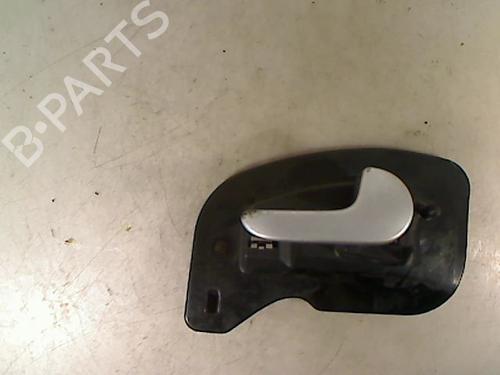 Used Front right interior door handle OPEL CORSA C (X01) 1.7 DI (F08, F68) (65 hp) 32435268
