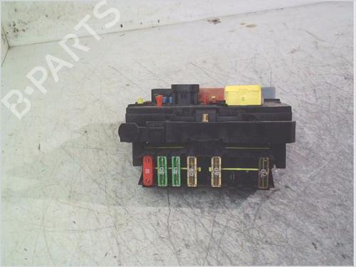 Used Fuse box PEUGEOT 307 SW (3H) 1.6 HDI 110 (109 hp) 28324968