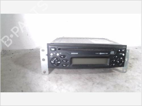 Used Radio NISSAN X-TRAIL I (T30) 2.2 dCi 4x4 (136 hp) 26101196