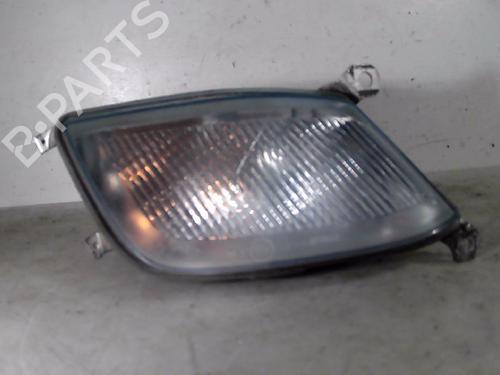 Used Right front indicator NISSAN MICRA III (K12) 1.2 16V (65 hp) 26058514