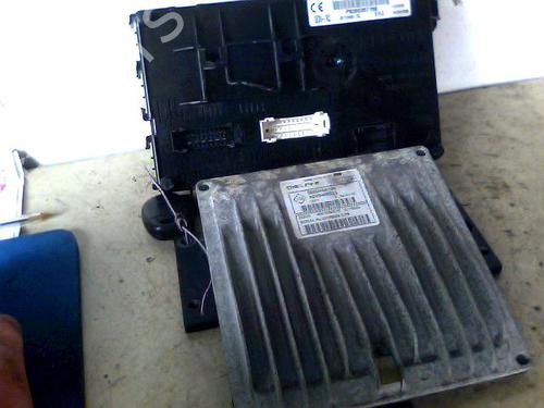 Used Engine control unit (ECU) Engine control unit (ECU) RENAULT CLIO II Hatchback Van (SB0/1/2_) 1.5 dCi (82 hp) 33002362 33002362