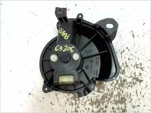Used Heater blower motor FIAT GRANDE PUNTO (199_) 1.3 D Multijet (75 hp) 30795620