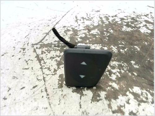 Interruttore FIAT 500 (312_) 1.2 (312AXA1A) (69 hp) 32133623