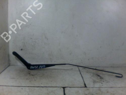 Used Front windshield wiper arm FIAT PANDA (169_) 1.2 (169.AXB11, 169.AXB1A) (60 hp) 26056579