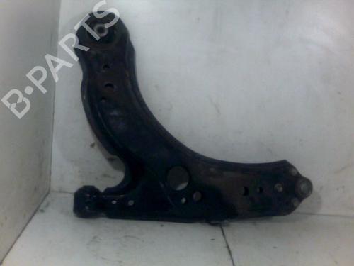 Used Right front suspension arm VW GOLF IV (1J1) 1.4 16V (75 hp) 28535323