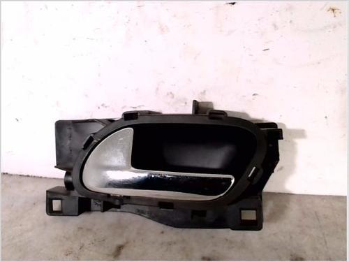Used Front left interior door handle PEUGEOT 407 (6D_) 1.6 HDi 110 (6D9HZC, 6D9HYC) (109 hp) 26104525