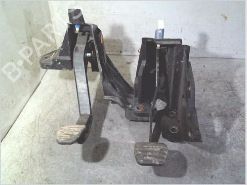 Pedal Pedal OPEL MOVANO B Platform/Chassis (X62) 2.3 CDTI FWD (EV, HV, UV) (146 hp) 35903480 35903480