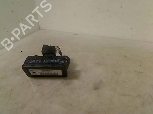 Elektronisk modul RENAULT MEGANE III Hatchback (BZ0/1_, B3_) 1.5 dCi (BZ09, BZ0D, BZ1W, BZ29, BZ14) (110 hp) 26088241