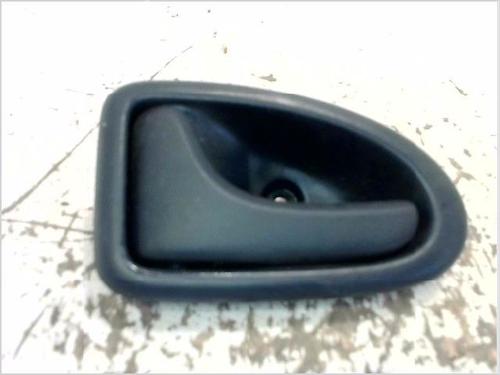 Venstre foran invendig håndtak RENAULT CLIO II (BB_, CB_) 1.2 (BB0A, BB0F, BB10, BB1K, BB28, BB2D, BB2H, CB0A,... (58 hp) 30593475