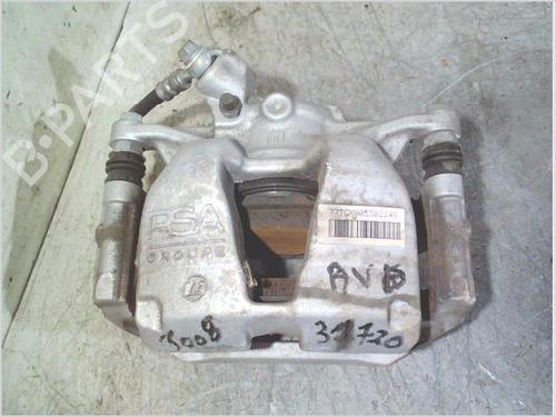 Used Right front brake caliper Right front brake caliper PEUGEOT 3008 III (KA_, KB_, KC_) Hybrid 136 (KAHPYE) (136 hp) 36274730 36274730