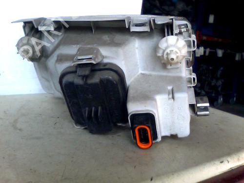Right headlight VW POLO III (6N1) 55 1.4 | BP26079170C29 