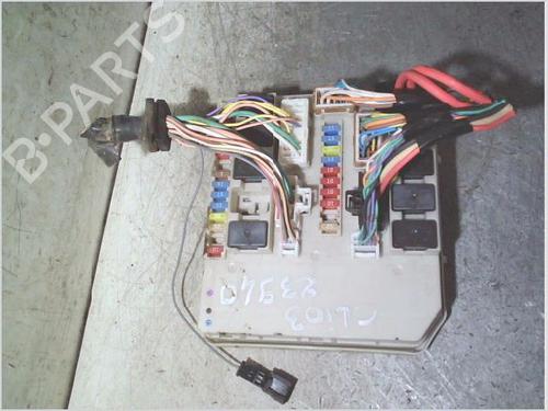 Used Fuse box Fuse box RENAULT CLIO III (BR0/1, CR0/1) 1.5 dCi (BR17, CR17) (86 hp) 39749827 39749827