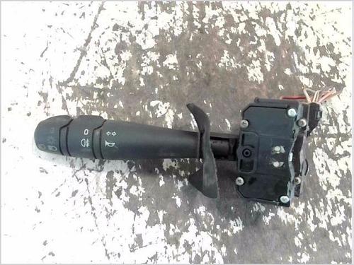 Used Headlight switch RENAULT TRAFIC Van (T_, P_, V_) 2.5 D (75 hp) 33011577