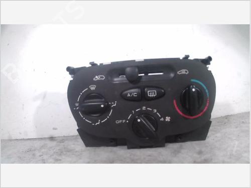 AC Styreenhet / Manøvreringsenhet PEUGEOT 206 Hatchback (2A/C) 1.4 i (75 hp) 26098988