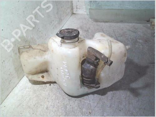 Used Windscreen washer tank Windscreen washer tank 37031249 37031249