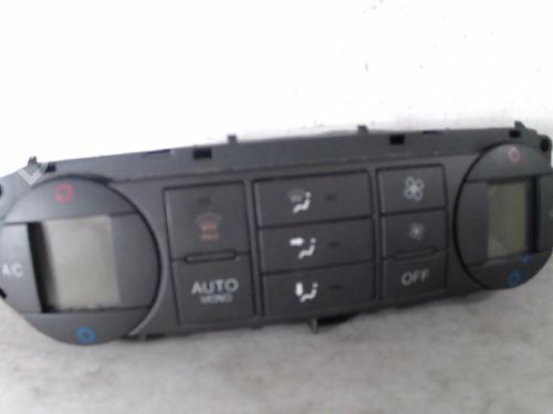 Used Climate control FORD FOCUS II (DA_, HCP, DP) 1.6 Ti (115 hp) 26095505