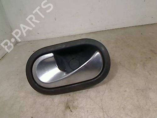 Used Front left interior door handle PEUGEOT 206 Hatchback (2A/C) 1.9 D (69 hp) 26075605