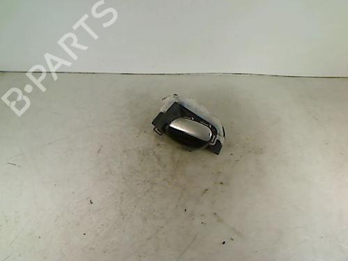 Used Front right interior door handle PEUGEOT 206 CC (2D) 1.6 16V (2DNFUF, 2DNFUR) (109 hp) 26067648