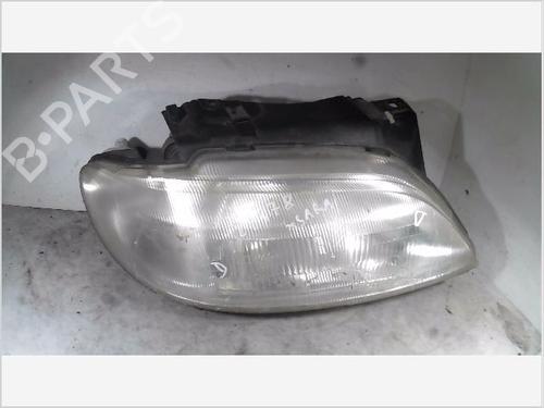 Højre forlygte CITROËN XSARA (N1) 1.4 i (75 hp) 26104342