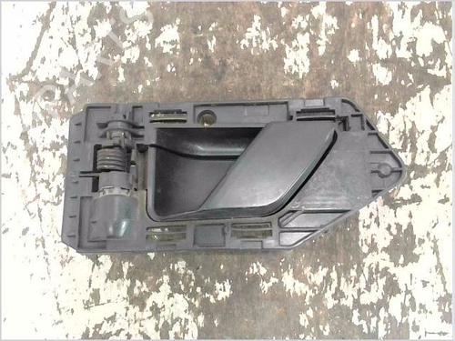 Used Front left interior door handle Front left interior door handle PEUGEOT PARTNER MPV (5_, G_) 2.0 HDI (90 hp) 32748227 32748227