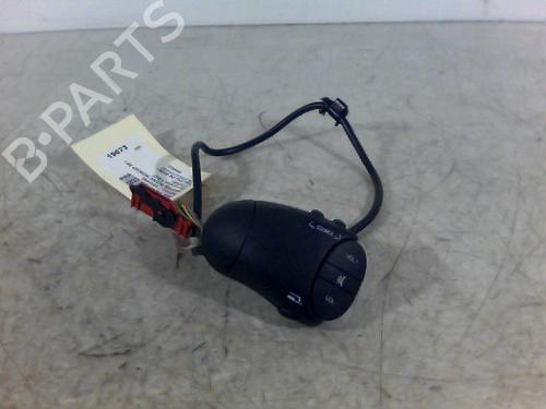 Używane Przełącznik RENAULT SCÉNIC I MPV (JA0/1_, FA0_) 1.9 dCi (JA05, JA1F) (102 hp) 26066345
