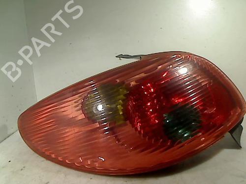 Used Left taillight PEUGEOT 206 Hatchback (2A/C) 1.1 i (60 hp) 26078910