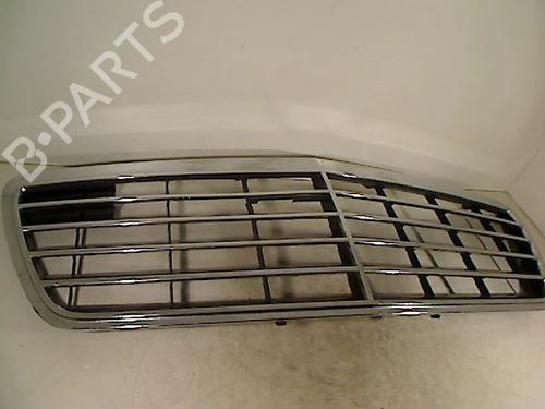 Grill MERCEDES-BENZ E-CLASS (W210) E 320 CDI (210.026) (197 hp) 26087808