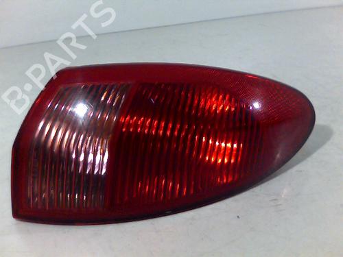 Used Right taillight ALFA ROMEO 147 (937_) 1.9 JTD (937.AXD1A, 937.BXD1A, 937.AXV1A, 937.BXB1A,... (115 hp) 26083017
