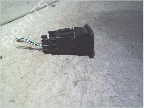 Warning switch RENAULT KADJAR (HA_, HL_) 1.5 dCi 110 (HLA3) | BP40078287I22 - Image 2